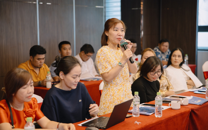 Rất nhiều câu hỏi quan tâm từ khách mời, báo chí đã được đặt ra